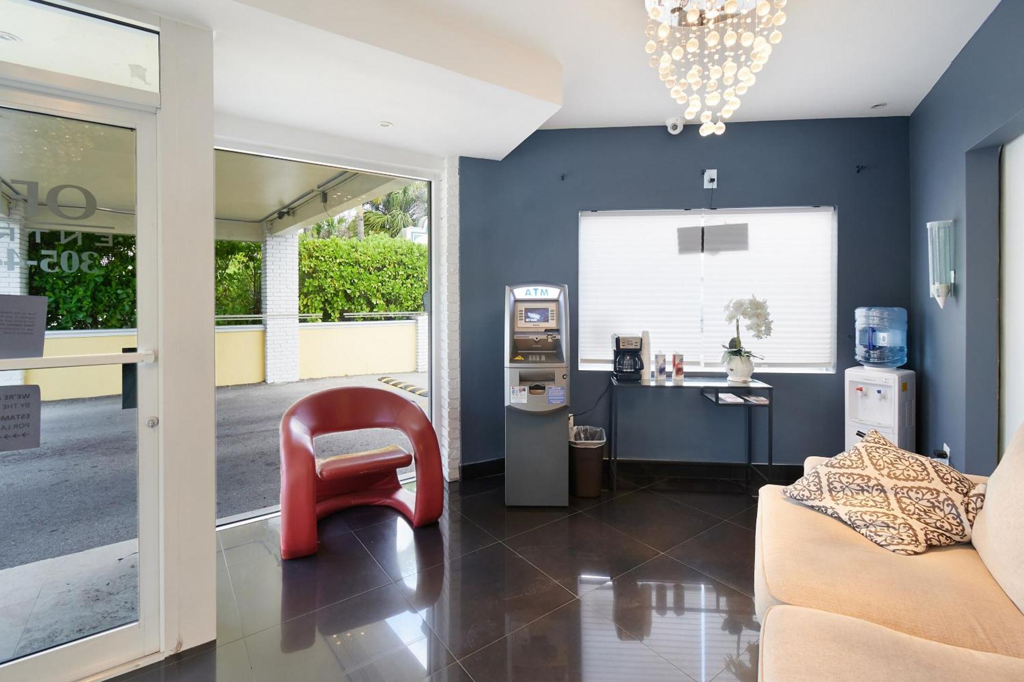 Oyo Hotel Coral Gables - Miami Airport Exterior foto